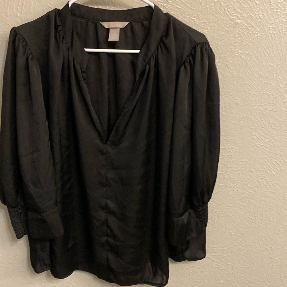 H&M black mid length sleeve deep V-neck loose fitting